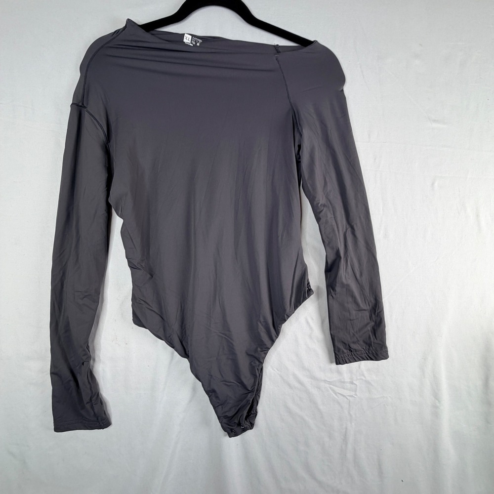 HYZ Bodysuit XL Gray Long Sleeve Off Shoulder Stretch Snap Closure 1845